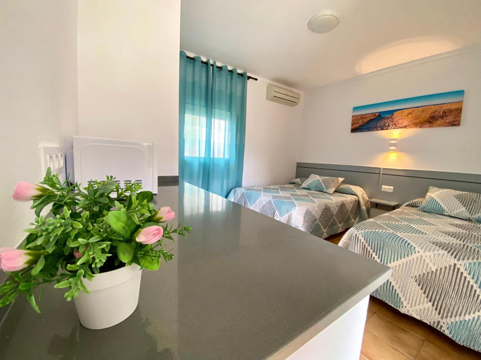 Hostal Los Mellizos Conil De La Frontera Extérieur photo
