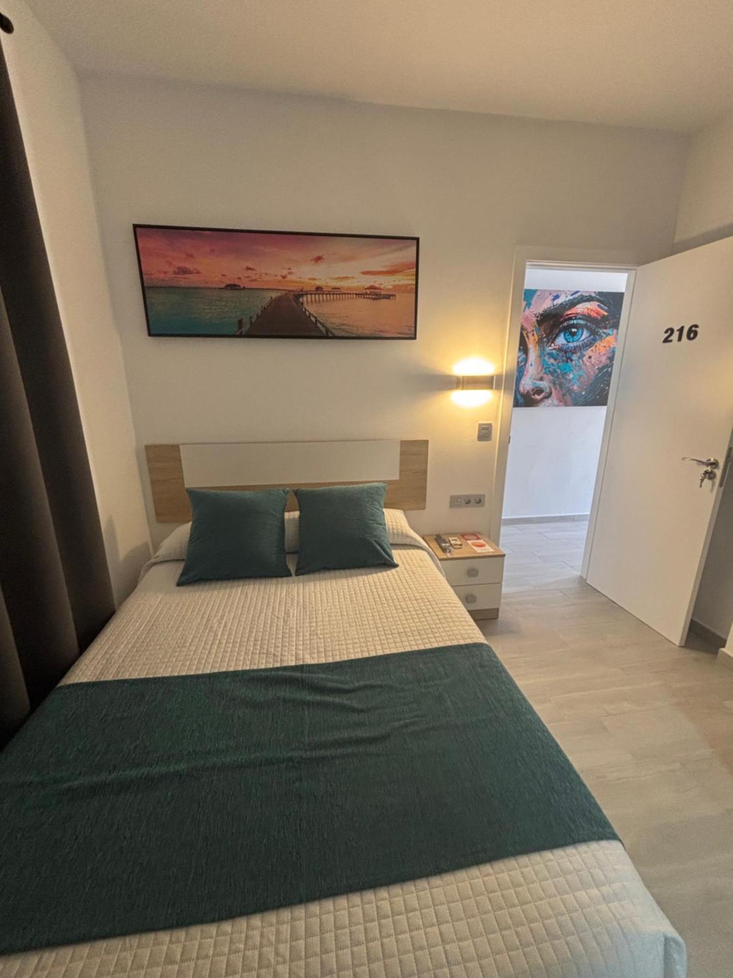 Hostal Los Mellizos Conil De La Frontera Extérieur photo