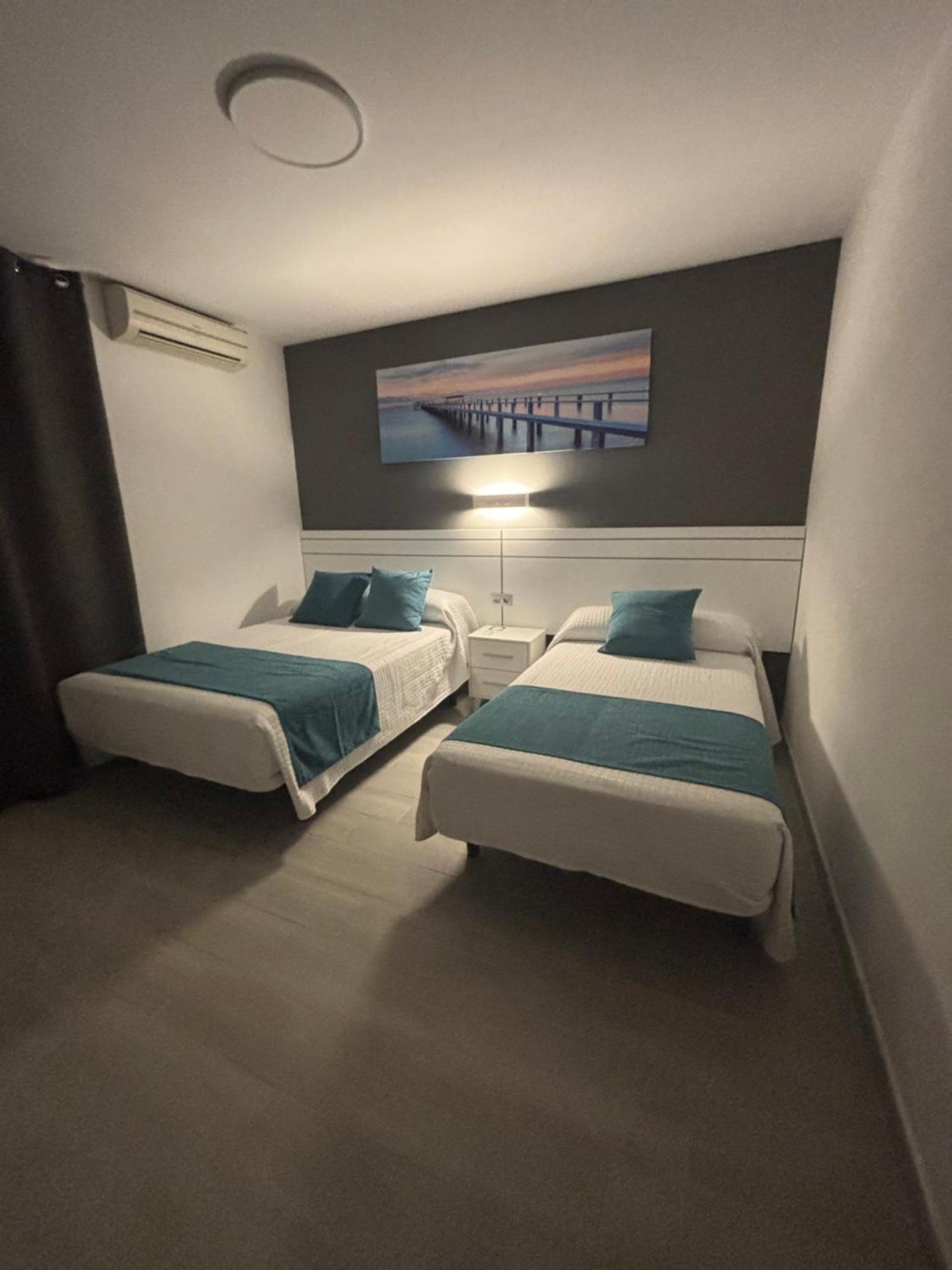 Hostal Los Mellizos Conil De La Frontera Extérieur photo