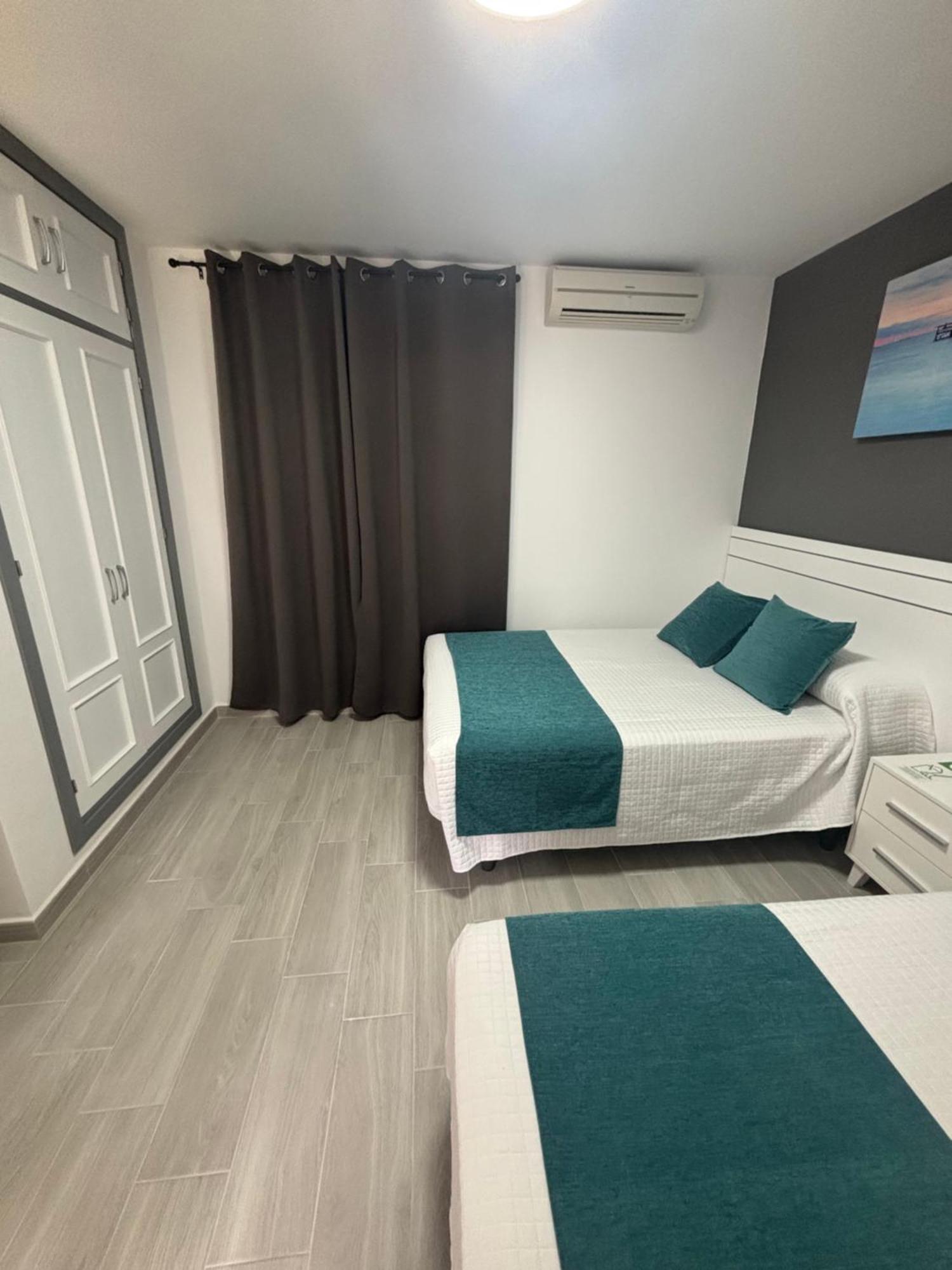 Hostal Los Mellizos Conil De La Frontera Extérieur photo