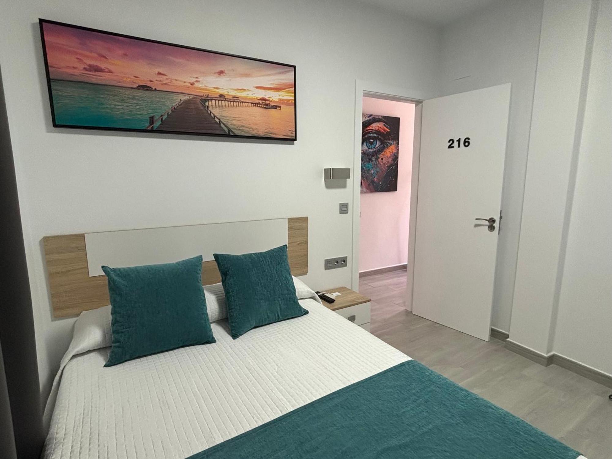 Hostal Los Mellizos Conil De La Frontera Extérieur photo