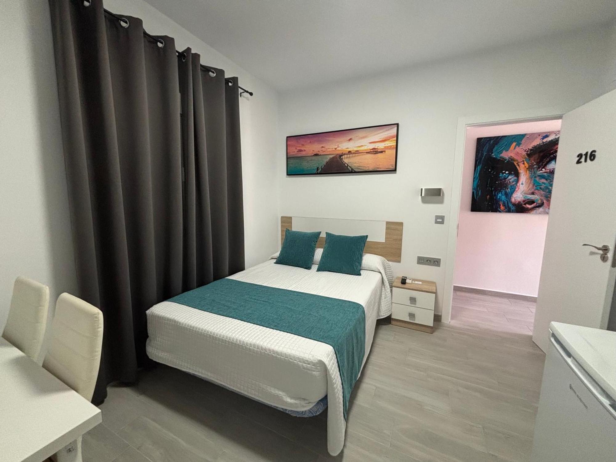 Hostal Los Mellizos Conil De La Frontera Extérieur photo