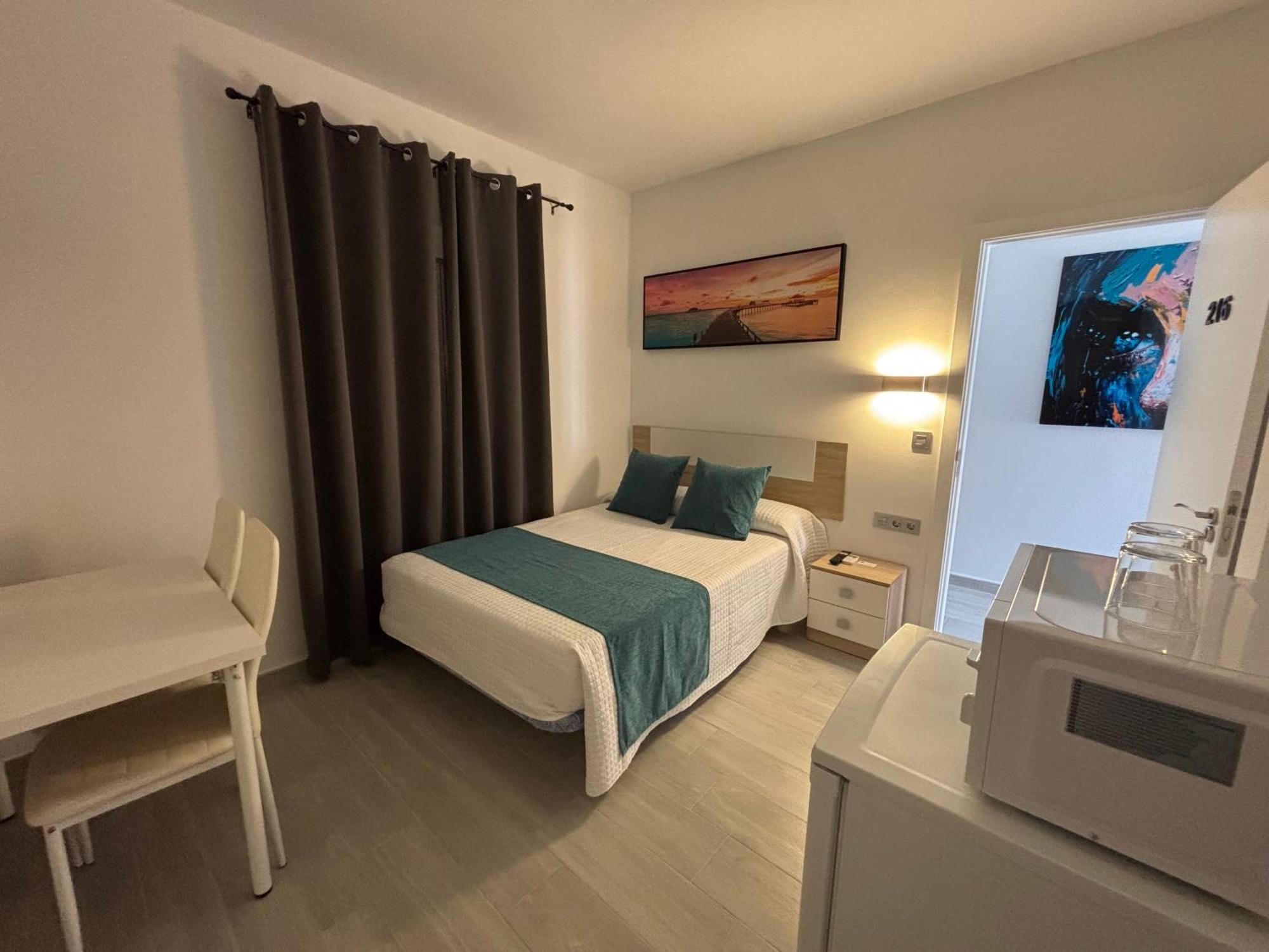Hostal Los Mellizos Conil De La Frontera Extérieur photo
